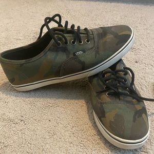 Women’s Camo Vans